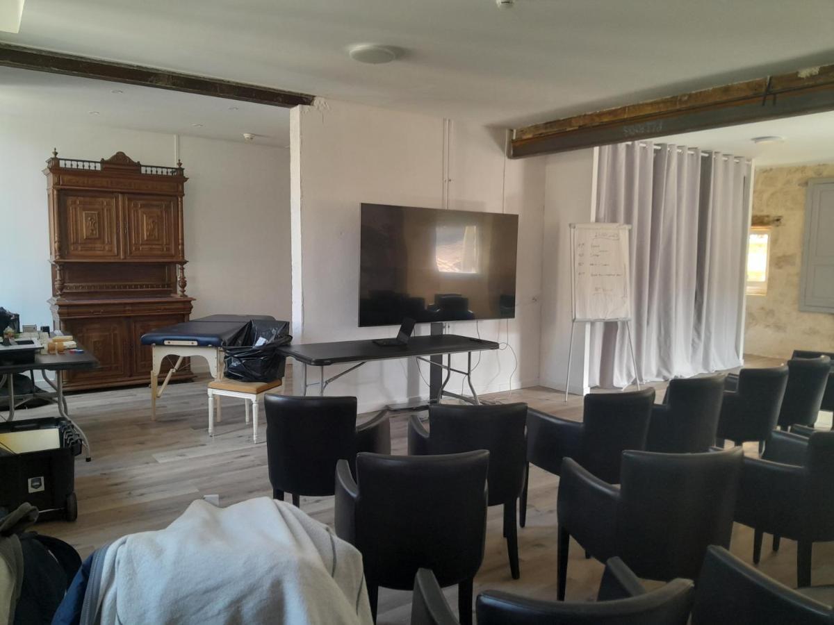 Hotel De France Auch Bagian luar foto